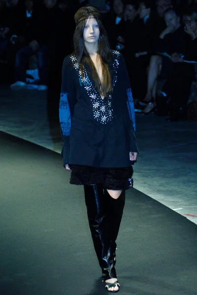 Look 35